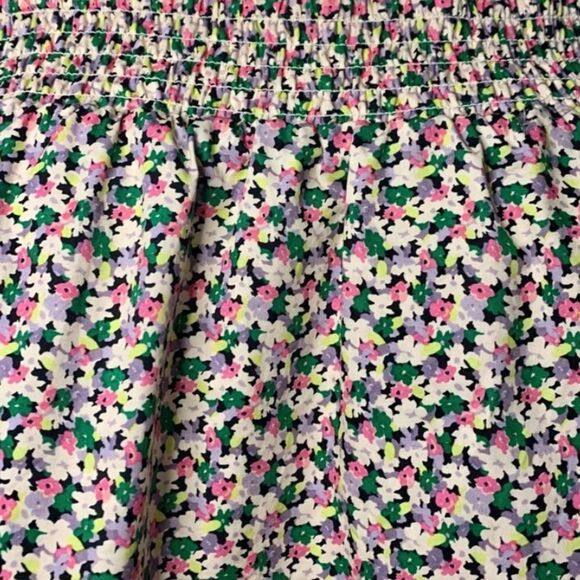 ✨ H&M Ditsy Floral Puff Sleeve Blouse✨ - Picture 11 of 14